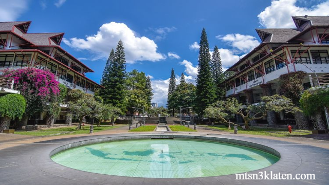 Inilah 5 Universitas Terbaik Di Bandung, Tertarik ?
